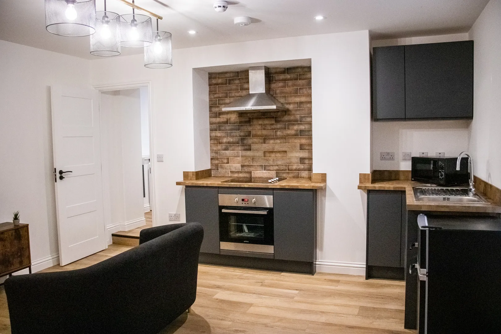 City Centre // 1 Bed Flat // AUG 2026 - Image 9